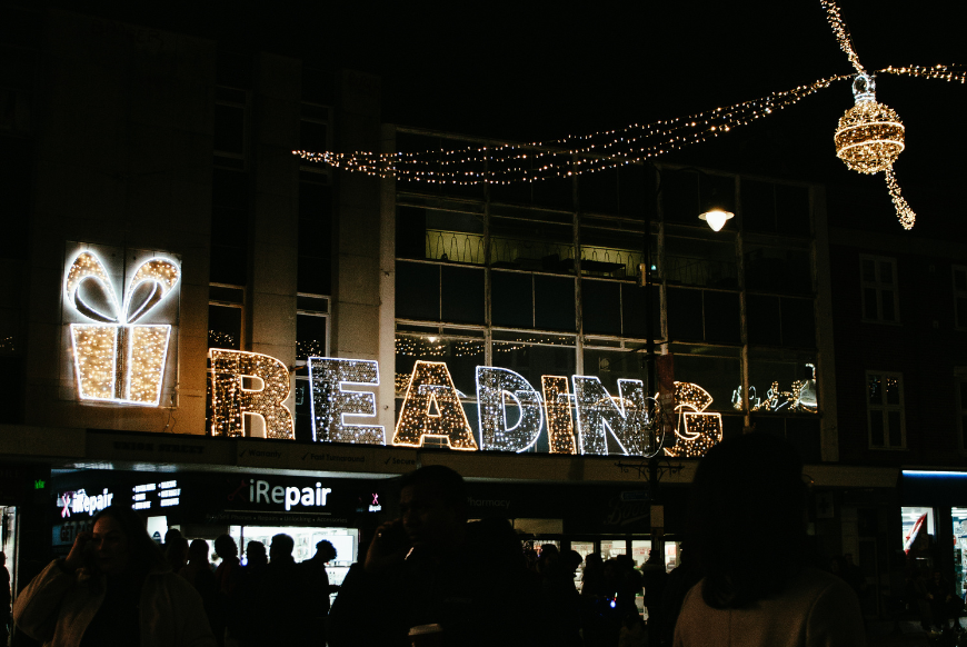 READING Christmas lights